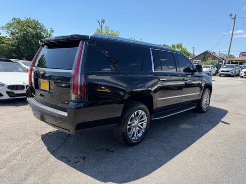 Used 2018 Cadillac Escalade ESV 2WD image 13