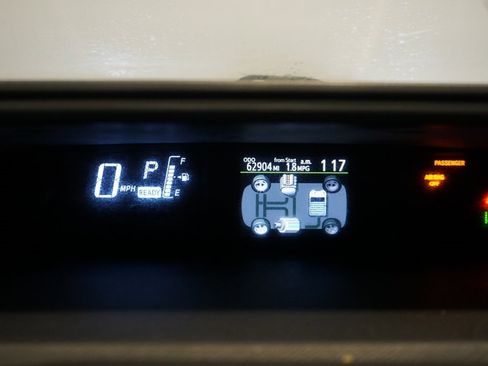 Used 2016 Toyota Prius C Three image 17