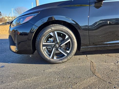 Certified 2024 Nissan Sentra SV image 37