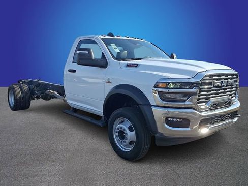 Used 2025 RAM 5500 Tradesman image 3