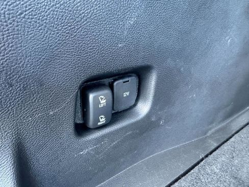 Used 2024 Ford Edge SEL w/ Convenience Package image 17