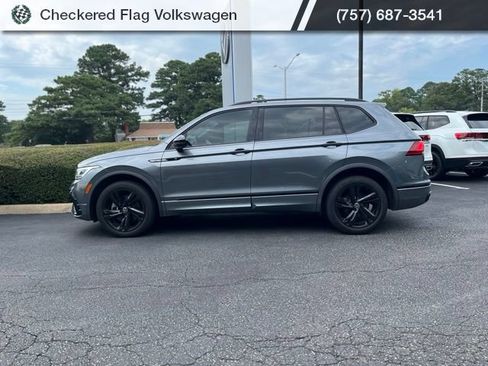 Used 2023 Volkswagen Tiguan SE R-Line FWD image 4