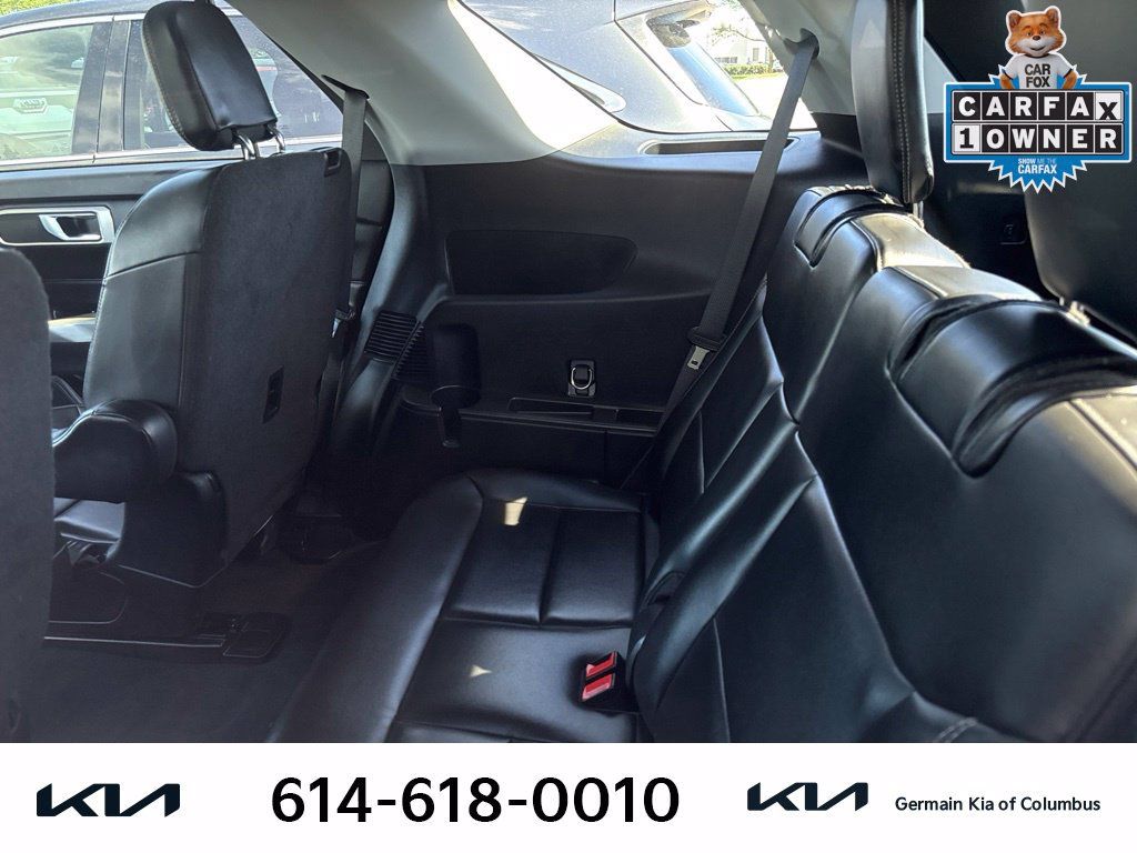 Used 2022 Ford Explorer XLT w/ Equipment Group 202A AWD/4WD image 10
