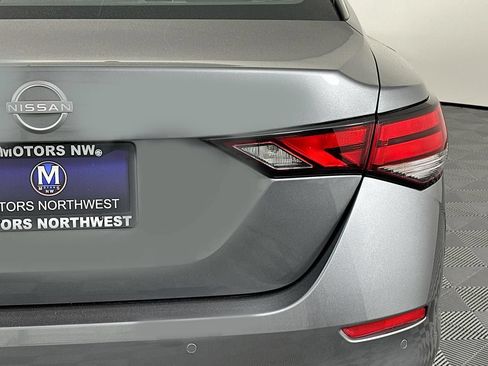 Used 2025 Nissan Sentra SV FWD image 23