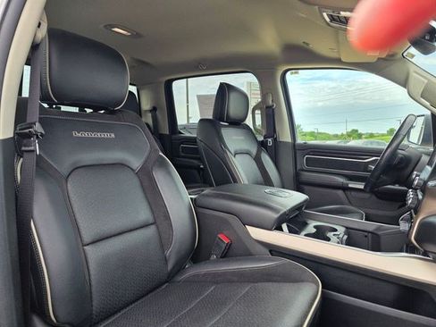 Certified 2022 RAM 1500 Laramie AWD/4WD image 17