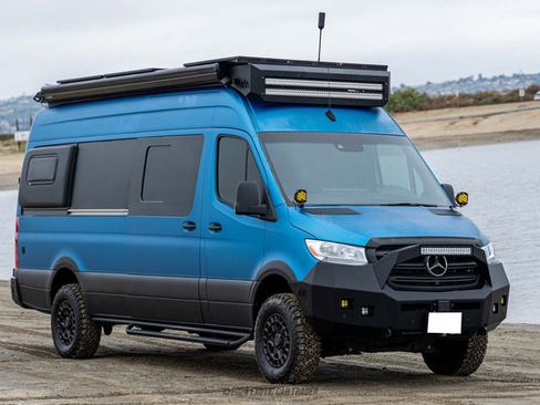 Used 2021 Mercedes-Benz Sprinter 2500 image 12