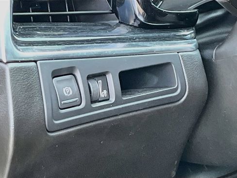 Used 2025 Cadillac XT5 Premium Luxury w/ LPO, Floor Liner Package FWD image 10