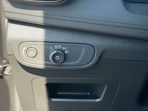 Used 2024 Chevrolet TrailBlazer LT w/ LT Cold Weather Package image 22