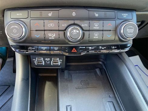 Used 2022 Dodge Durango GT image 23