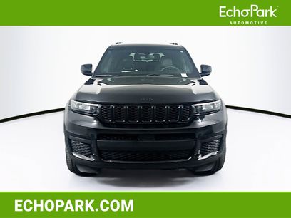 Used 2022 Jeep Grand Cherokee L Laredo