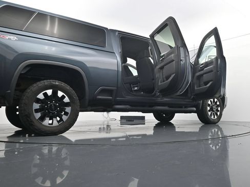 Used 2020 Chevrolet Silverado 2500 Custom w/ Custom Value Package AWD/4WD image 29