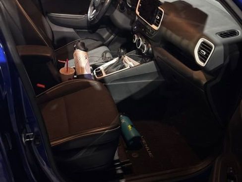 Used 2022 Hyundai Venue Limited w/ Cargo Package image 9