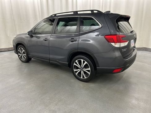 Used 2023 Subaru Forester Limited AWD/4WD image 3