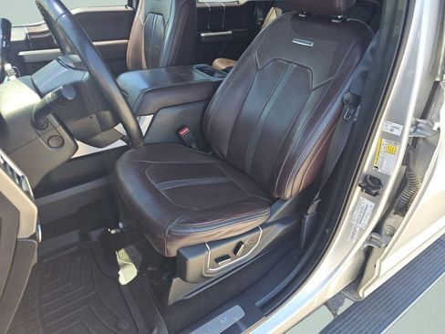 Used 2017 Ford F350 Platinum w/ Platinum Ultimate Package AWD/4WD image 6