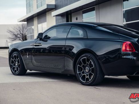 Used 2017 Rolls-Royce Wraith image 45