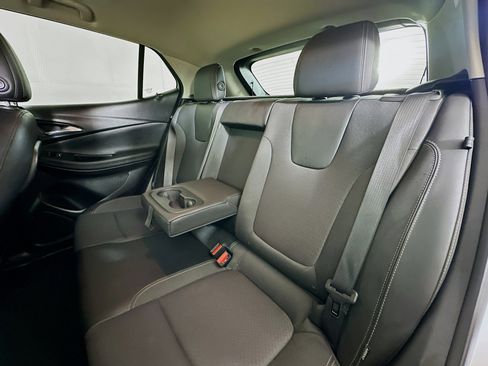 Used 2023 Buick Encore GX Select w/ Sport Touring Package image 25