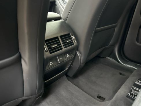 Certified 2021 Land Rover Discovery Sport SE image 16