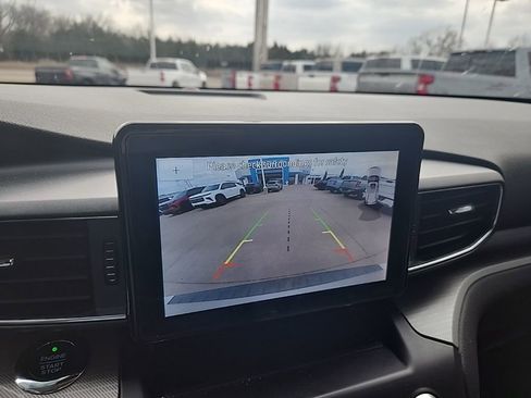 Used 2020 Ford Explorer XLT w/ Equipment Group 202A image 13