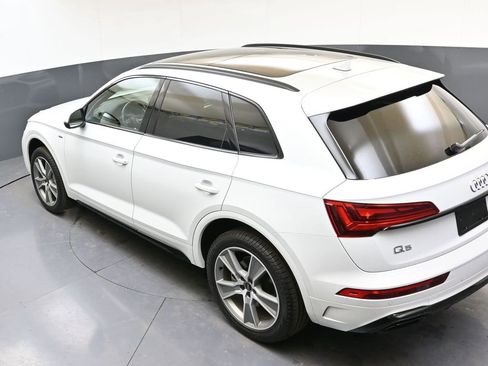 Certified 2025 Audi Q5 2.0T Premium w/ Convenience Plus Package image 49