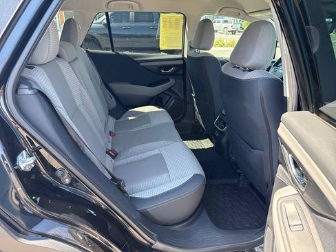 Used 2025 Subaru Outback Premium w/ Popular Package #1A AWD/4WD image 27