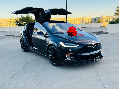 Used 2021 Tesla Model X Long Range image 3