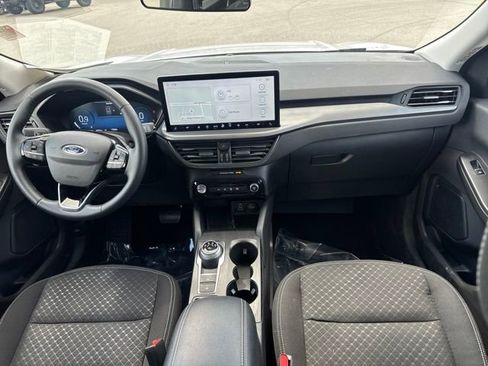 Used 2024 Ford Escape Active w/ Tech Pack #2 AWD/4WD image 14