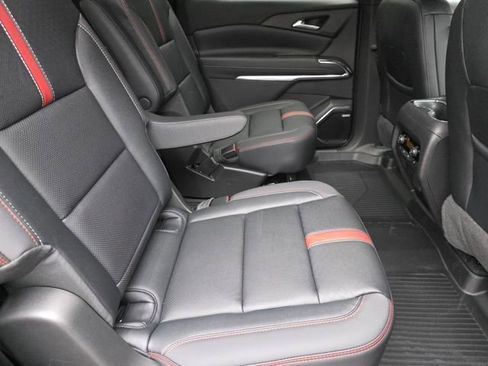 New 2026 Chevrolet Traverse RS w/ LPO, Floor Liner Package FWD image 25