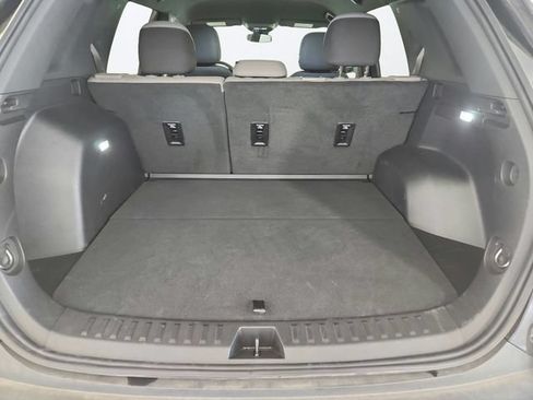 Used 2026 GMC Terrain Elevation AWD/4WD image 23