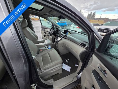 Used 2016 Honda Odyssey Touring image 15