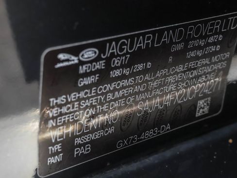 Used 2018 Jaguar XE Premium image 45