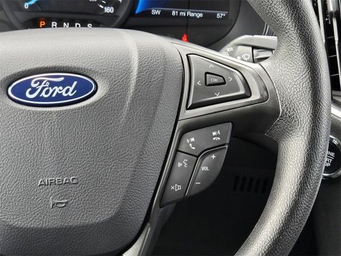 Used 2024 Ford Edge SE image 16