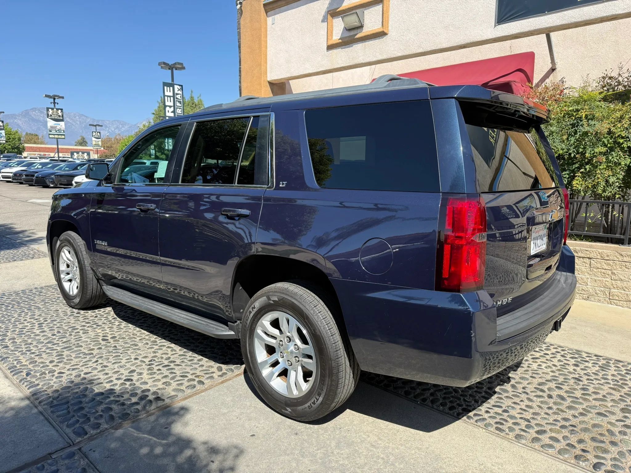 Used 2018 Chevrolet Tahoe LT RWD image 7
