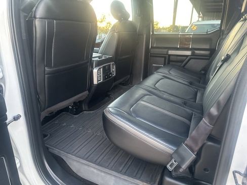 Used 2017 Ford F150 Platinum w/ Equipment Group 701A Luxury image 24