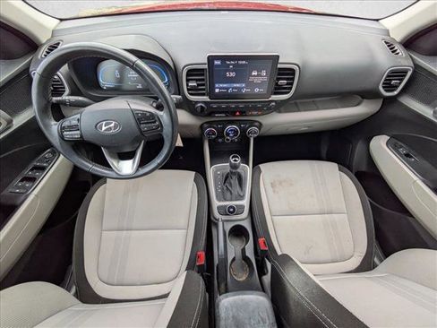 Certified 2023 Hyundai Venue SEL image 10