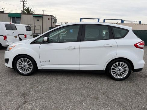 Used 2017 Ford C-MAX SE w/ Interior Protection Package image 10