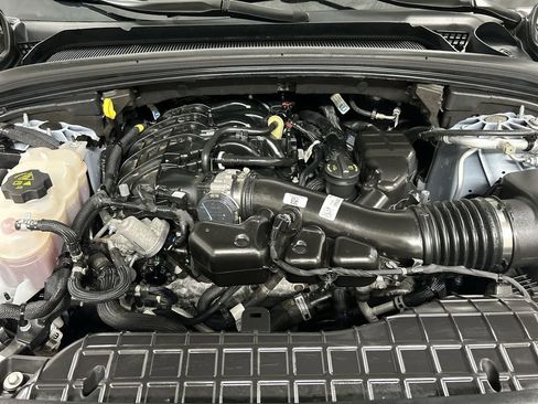 Used 2023 Jeep Grand Cherokee Limited w/ Luxury Tech Group II AWD/4WD image 25