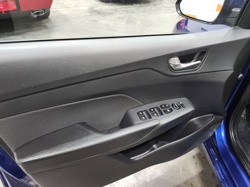 Used 2022 Hyundai Accent SE image 23