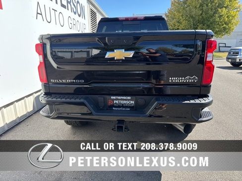 Used 2022 Chevrolet Silverado 3500 High Country w/ Z71 Off-Road Package image 4