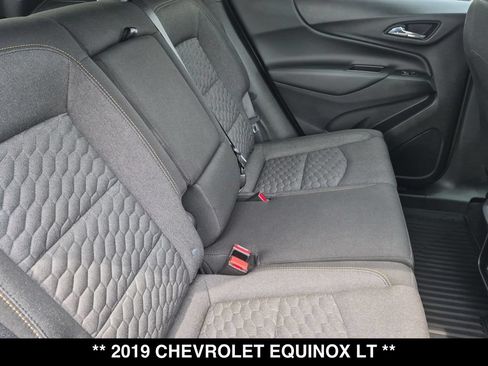 Used 2019 Chevrolet Equinox LT w/ Driver Convenience Package FWD image 26