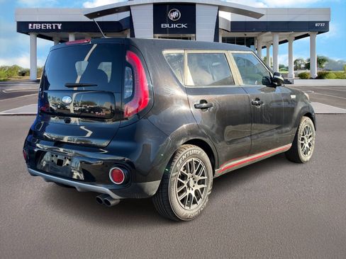 Used 2019 Kia Soul ! w/ Technology Package image 2