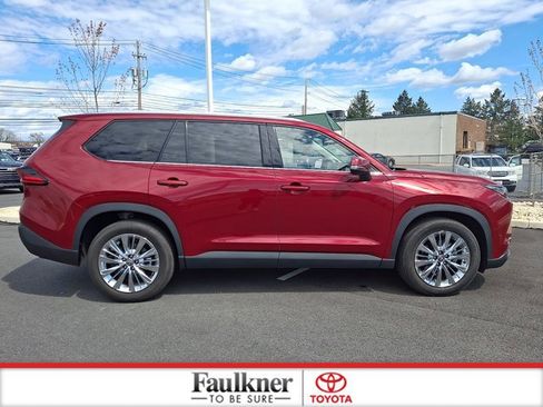 Certified 2025 Toyota Grand Highlander AWD image 7