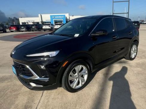 Used 2025 Buick Encore GX Preferred w/ Comfort Package FWD image 4