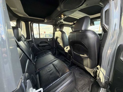 Used 2019 Jeep Wrangler Unlimited Sahara w/ Quick Order Package 24M Moab image 14