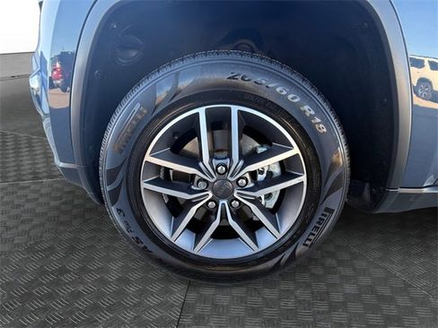 Used 2021 Jeep Grand Cherokee Limited image 13