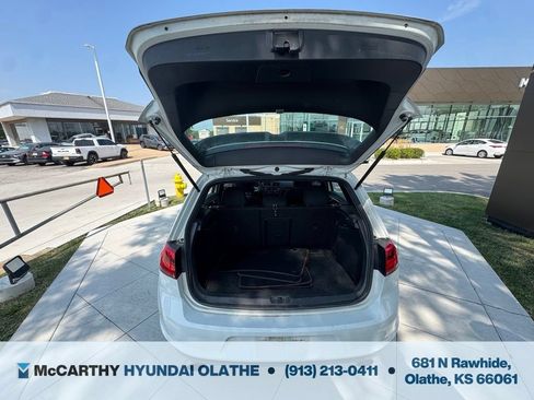 Used 2017 Volkswagen GTI Sport FWD image 5