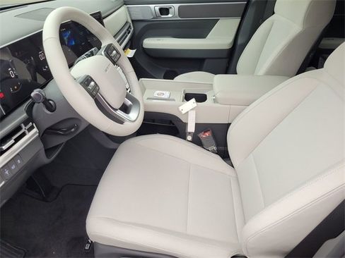 New 2026 Hyundai Santa Fe SE image 14