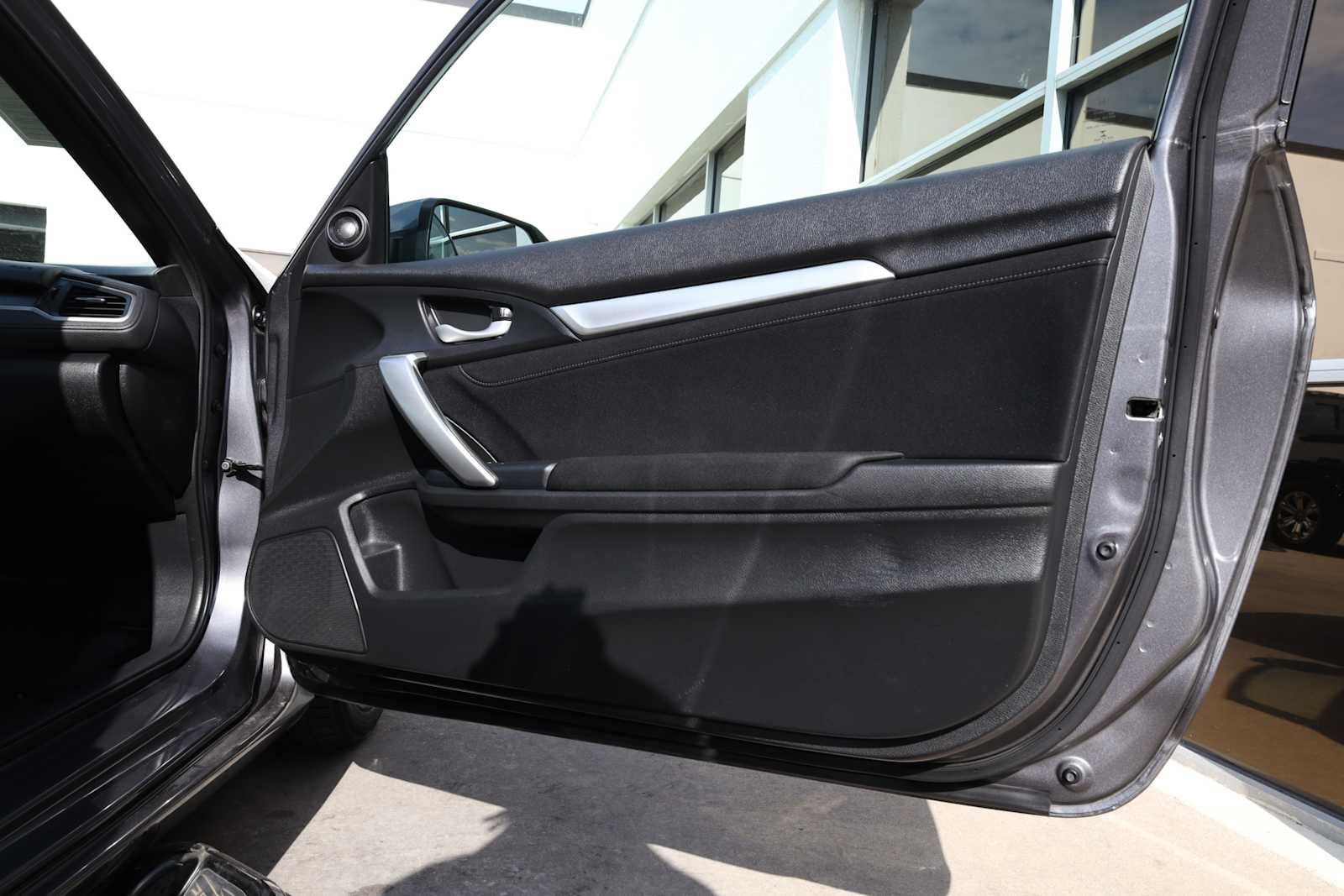 Used 2019 Honda Civic EX image 37