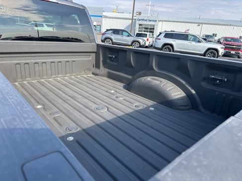 Used 2023 Ford F250 XLT AWD/4WD image 14