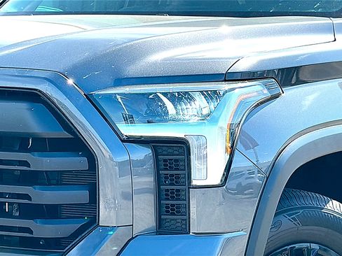 Used 2024 Toyota Tundra SR5 w/ SR5 Premium Package AWD/4WD image 4