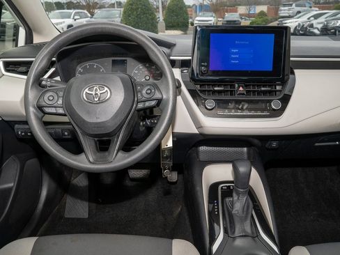 Certified 2025 Toyota Corolla LE image 6